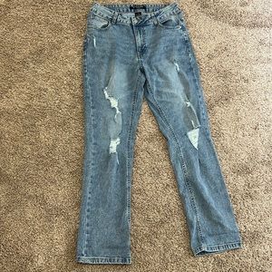 Baccini destressed mom jeans size 6 light wash